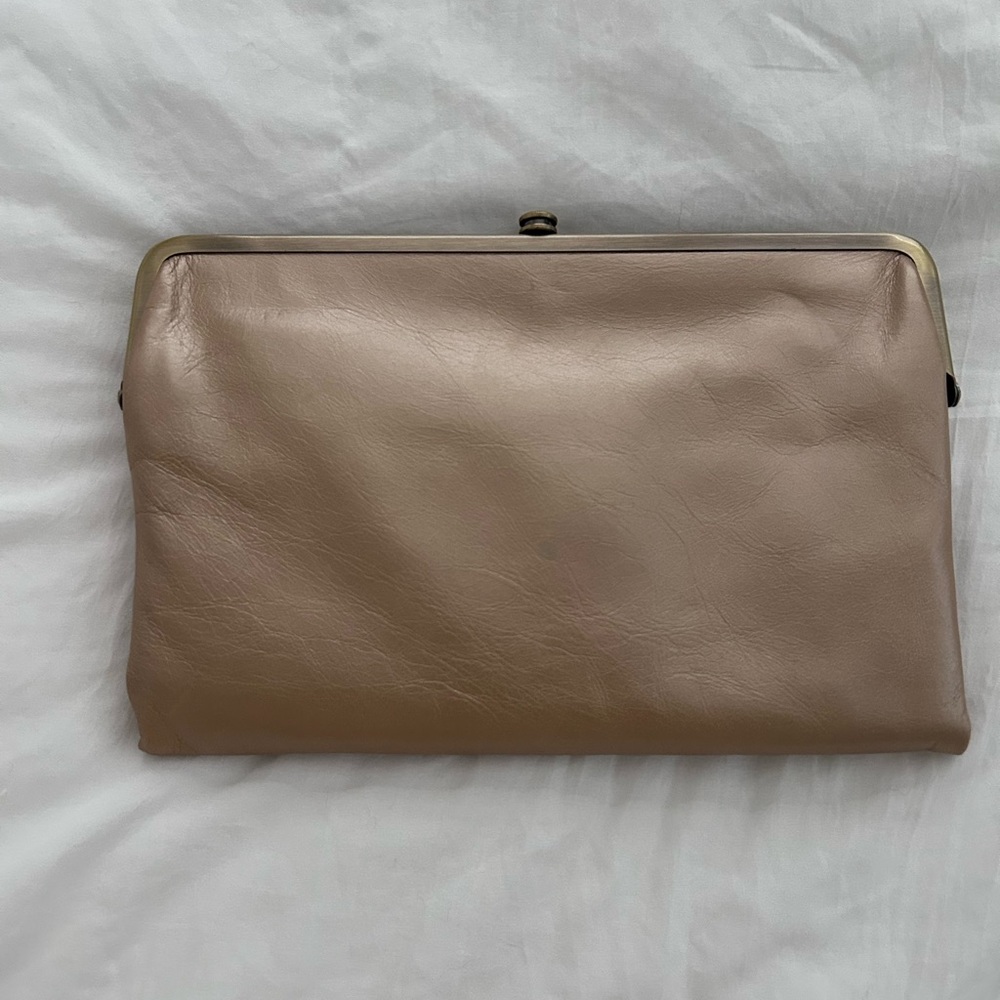 HOBO Lauren clutch gold